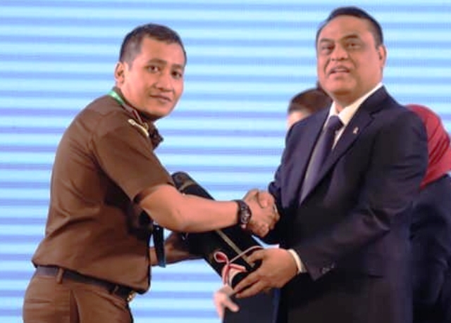 Kejari Surabaya Raih Penghargaan Wilayah Bebas Korupsi WBK
