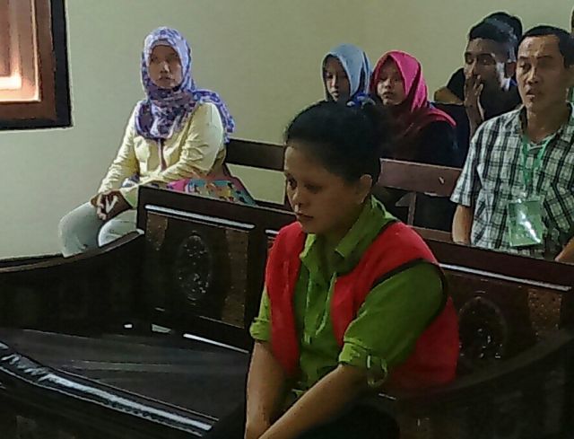 Hajar Suaminya Dengan Uleg-uleg, Siti Dipenjara 3 Bulan 15 hari