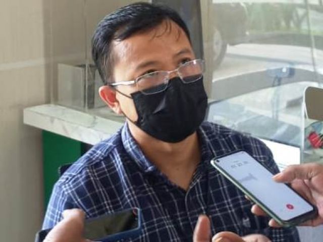 Berkas Hakim Itong Masuk Pengadilan Tipikor Surabaya