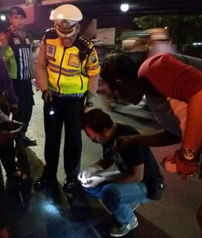 Razia  Satlantas Polrestabes Surabaya Temukan 2 Poket Sabu